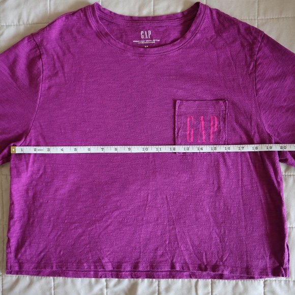 Gap Organic Cotton Purple Cropped Pocket T-Shirt - Picture 3 of 5